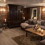 Traditional Timber Farm With Sauna & Wi-fi *