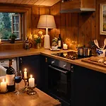 Traditional Timber Farm With Sauna & Wi-fi 펜션 Baukal