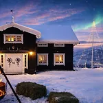 Traditional Timber Farm With Sauna & Wi-fi Baukal