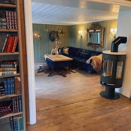 Holiday home Traditional Timber Farm With Sauna & Wi-fi *