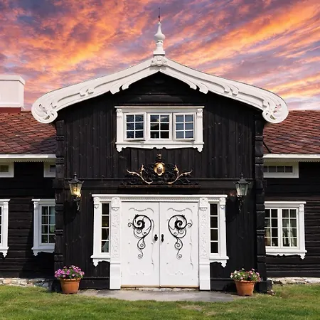 Feriehus Traditional Timber Farm With Sauna & Wi-fi *