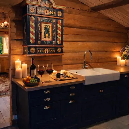 Traditional Timber Farm With Sauna & Wi-fi