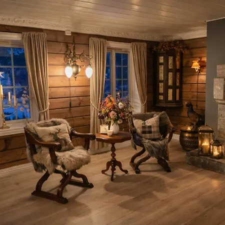 Traditional Timber Farm With Sauna & Wi-fi