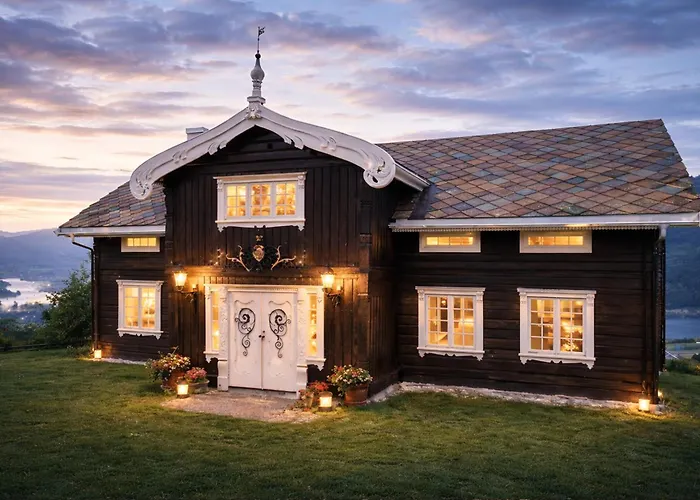 Traditional Timber Farm With Sauna & Wi-fi *