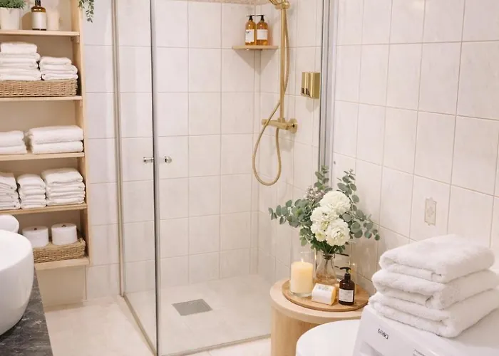 Traditional Timber Farm With Sauna & Wi-fi *