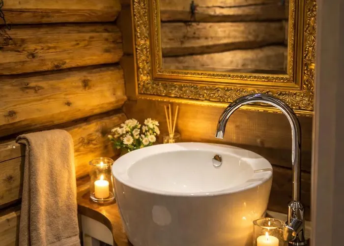 Traditional Timber Farm With Sauna & Wi-fi