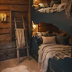 Traditional Timber Farm With Sauna & Wi-fi Baukal