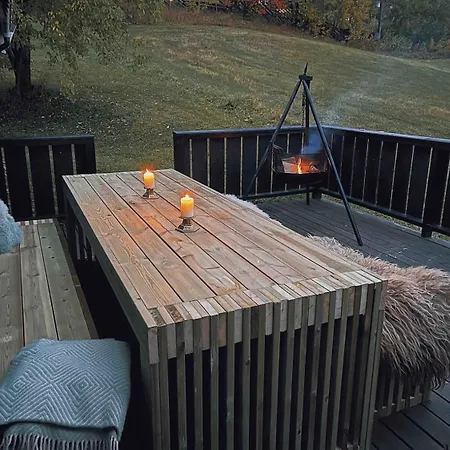 Traditional Timber Farm With Sauna & Wi-fi *