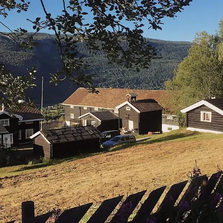 Traditional Timber Farm With Sauna & Wi-fi *