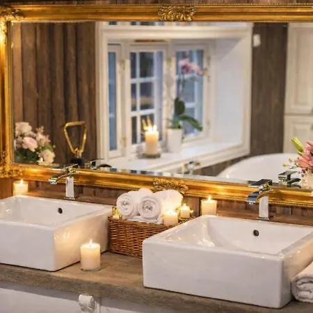 Traditional Timber Farm With Sauna & Wi-fi Casa vacanze