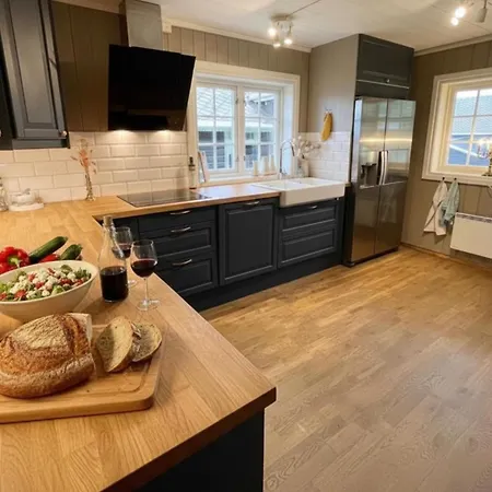 Traditional Timber Farm With Sauna & Wi-fi * Baukal